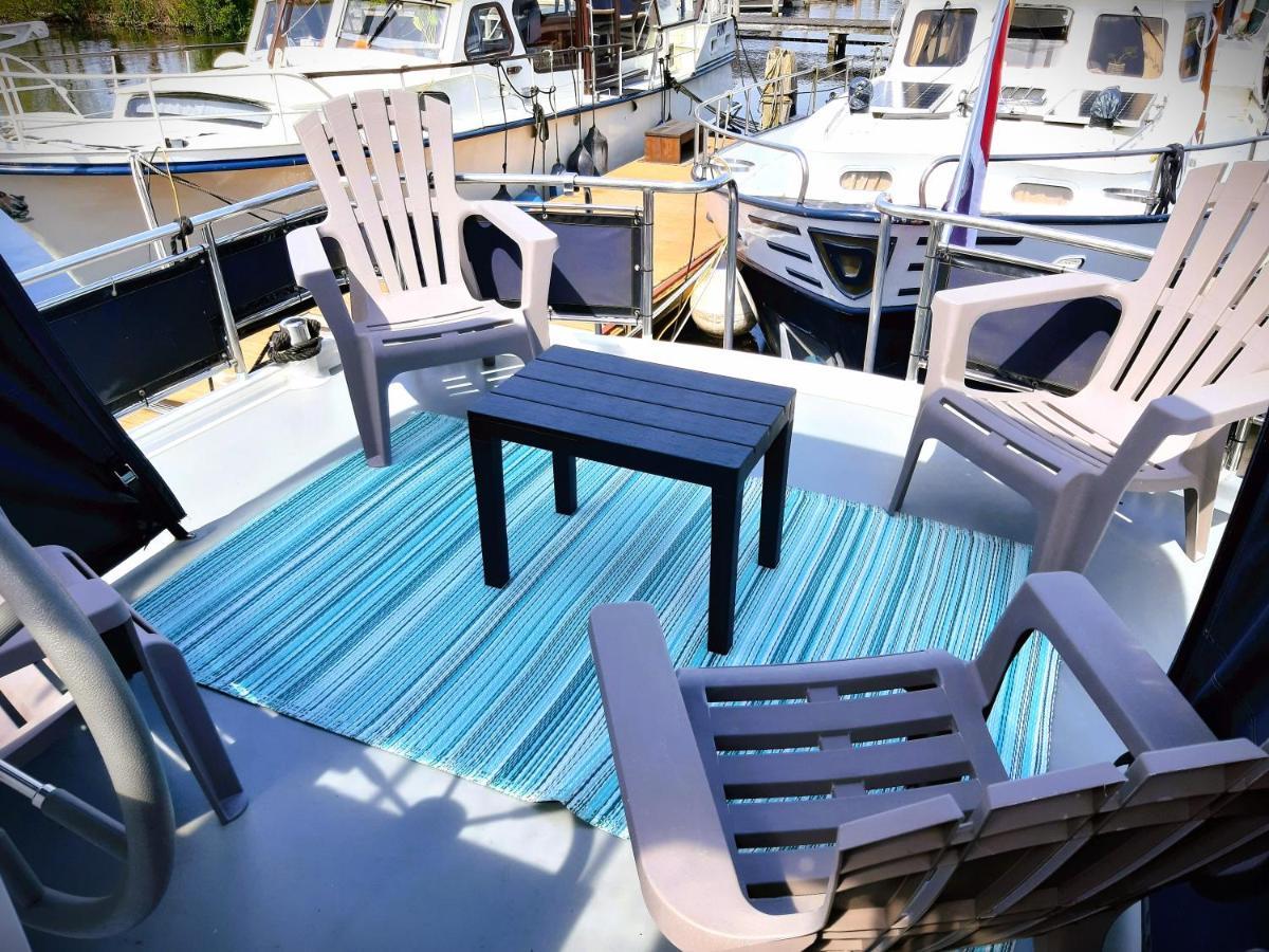 Motor Yacht Amazone Otel Amsterdam Dış mekan fotoğraf
