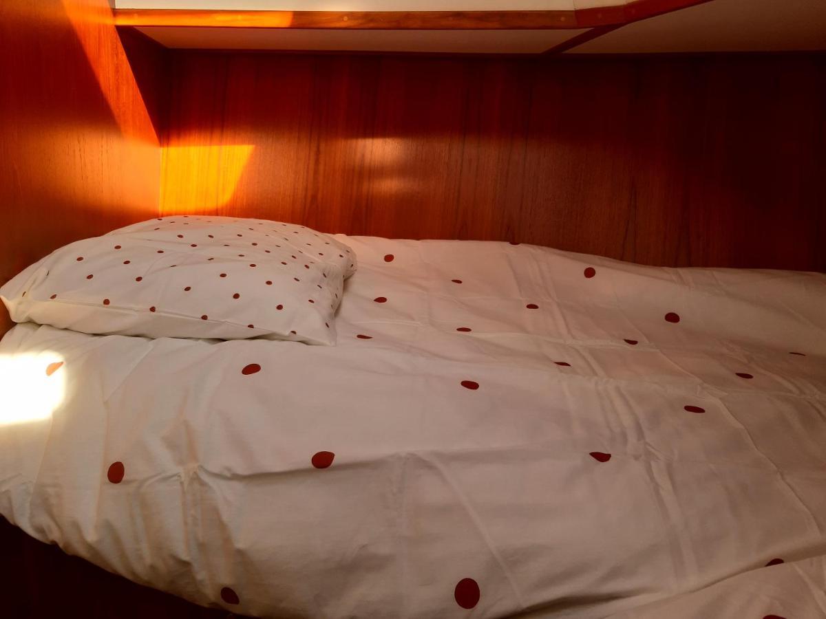 Motor Yacht Amazone Otel Amsterdam Dış mekan fotoğraf