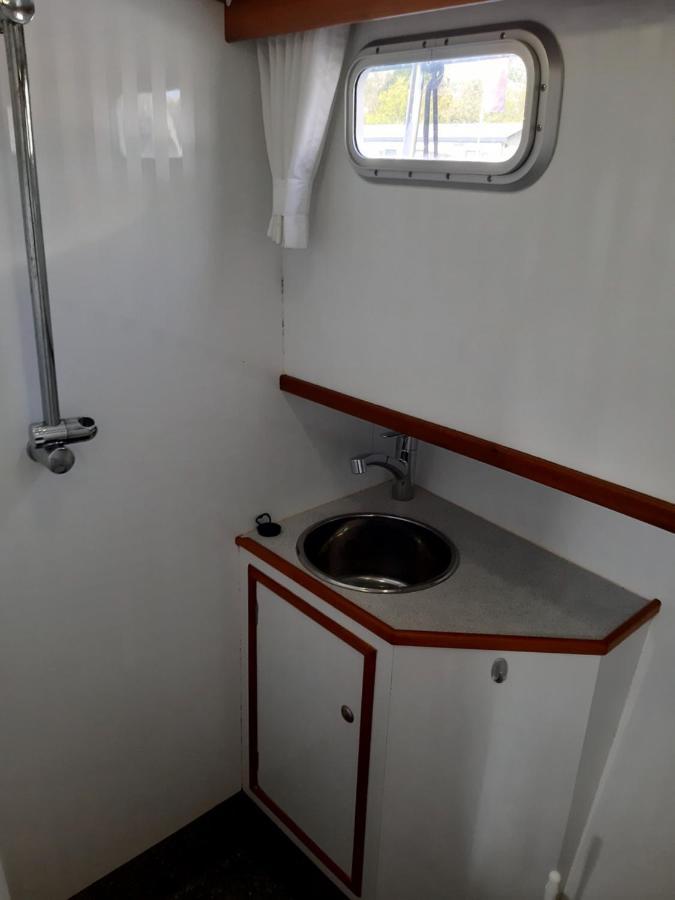 Motor Yacht Amazone Otel Amsterdam Dış mekan fotoğraf