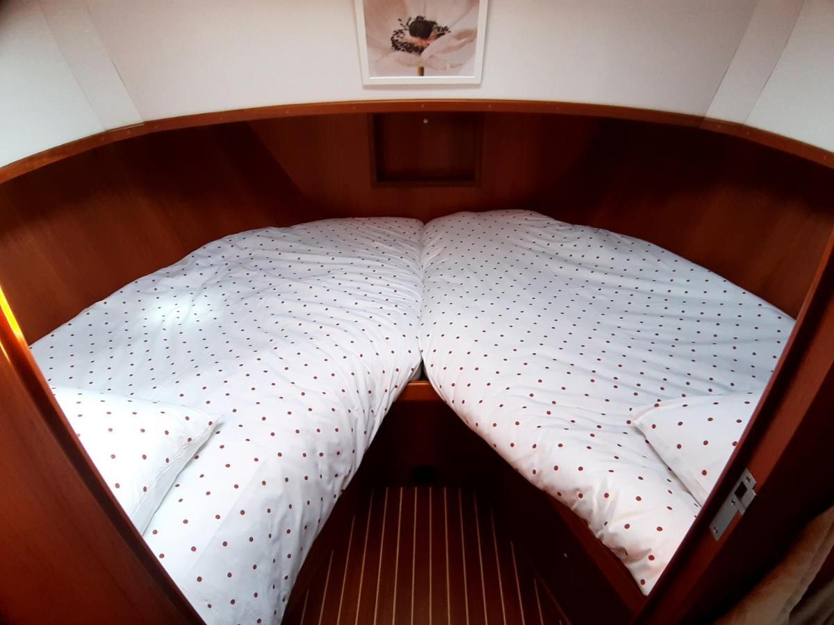 Motor Yacht Amazone Otel Amsterdam Dış mekan fotoğraf